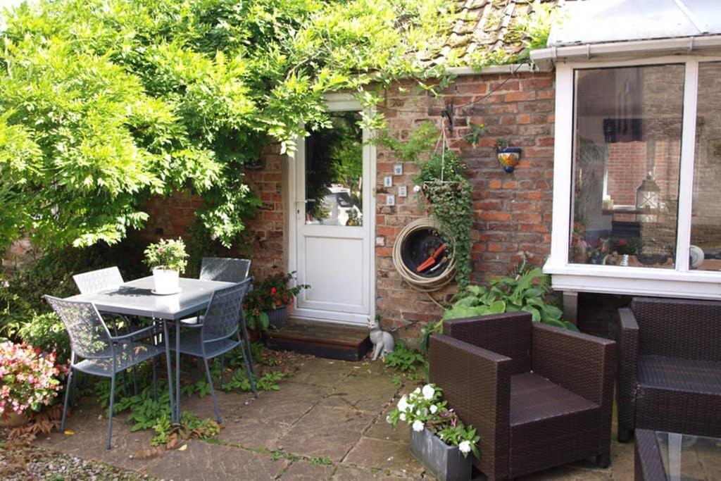 Self-Contained Annex - Beautiful Village Near York Exterior foto